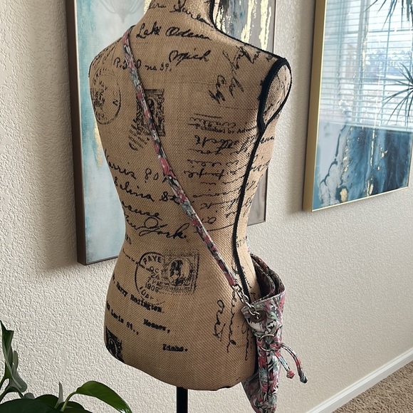 Nicole by Nicole Miller Shoulder Bag/Multicolor Flower Print gently - Picture 6 of 11